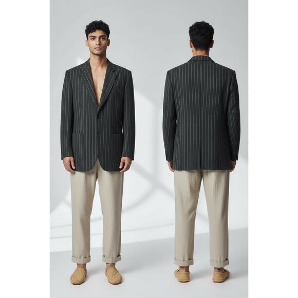 Lorena Antoniazzi Black & Gold Pinstripe Virgin Wool Blazer – Size 40 (US 6-8) - Picture 6 of 8